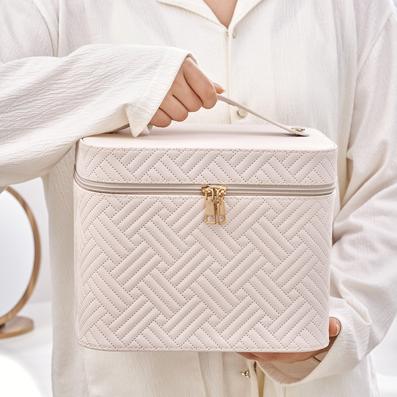 高級防水化粧品バッグ Led 照明付きミラー大型トラベルメイ - Luxury Skincare Packaging Wholesale のレビューと価格